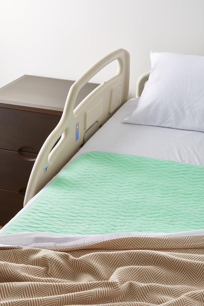 Medline Sofnit 300 Reusable Underpad; 34" x 36" (86 cm x 91 cm), Green | CASE/24 EACH | DOZEN/12 EACH